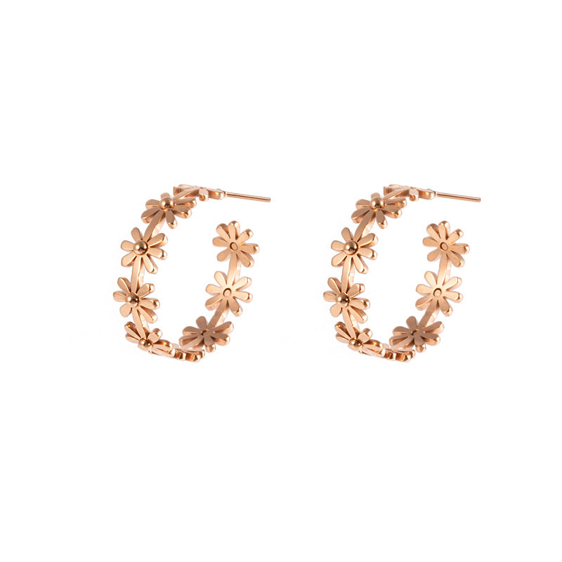 New Fashion Titanium Steel Earrings Exaggerated Small Daisy Earrings