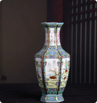 Jingdezhen Ceramic Qianlong Gold Vase