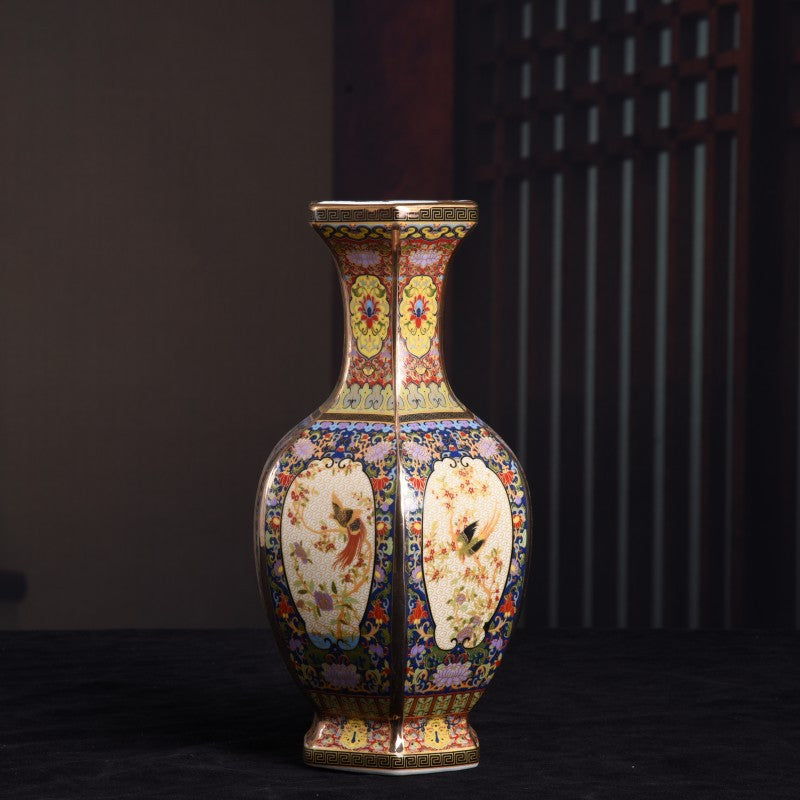 Jingdezhen Ceramic Qianlong Gold Vase